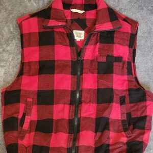 Ozark Trail Red and Black Checkered Puffer Vest